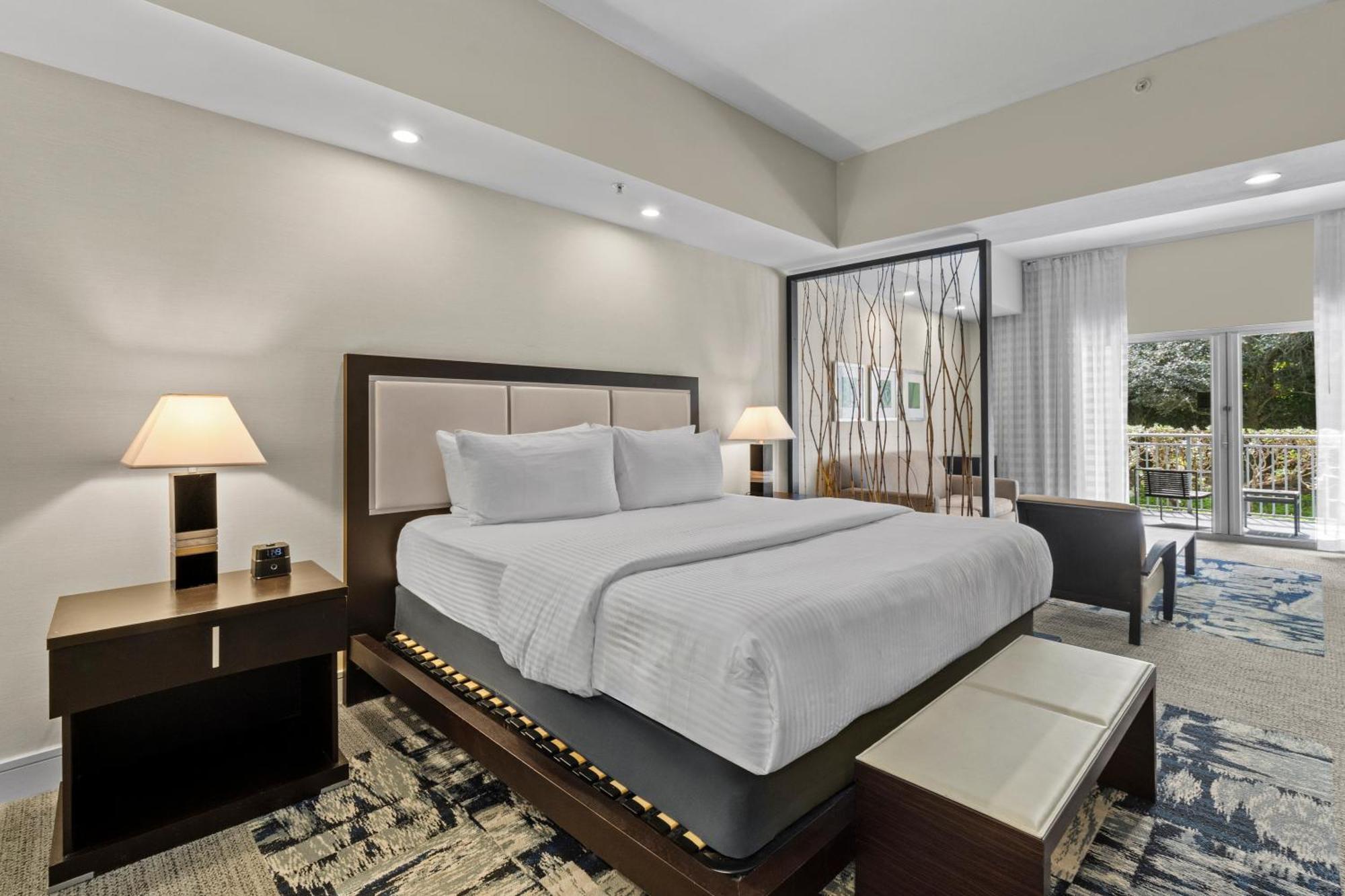 Provident Doral At The Blue Hotel Exterior photo